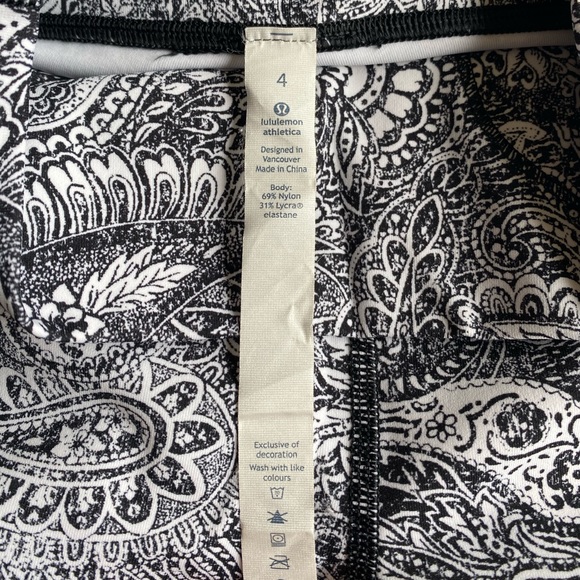 Lululemon paisley print leggings - Picture 4 of 5